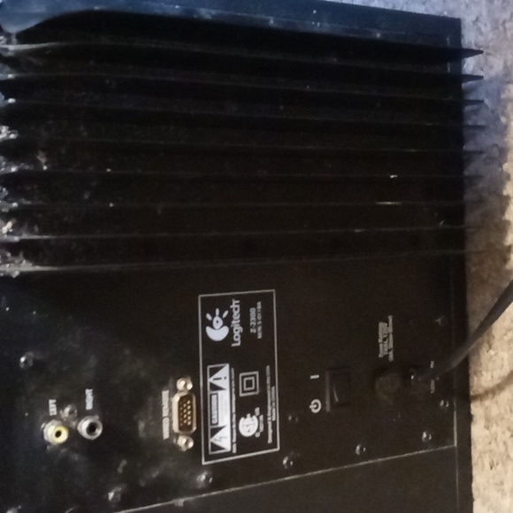 Logitech subwoofer - Picture 2 of 2